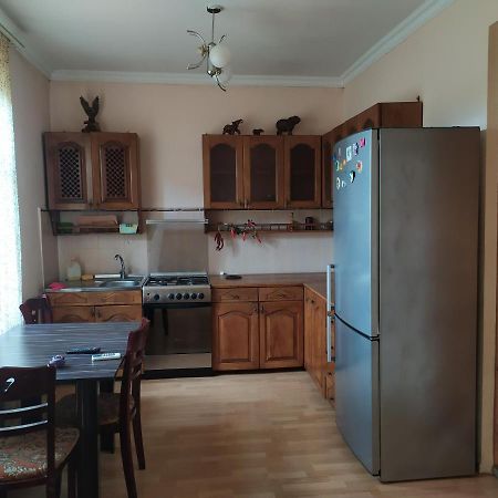 Guesthouse Mira 가그라 외부 사진
