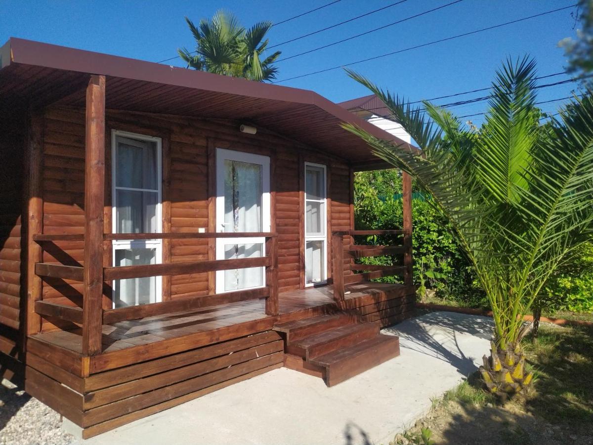 Guesthouse Mira 가그라 외부 사진